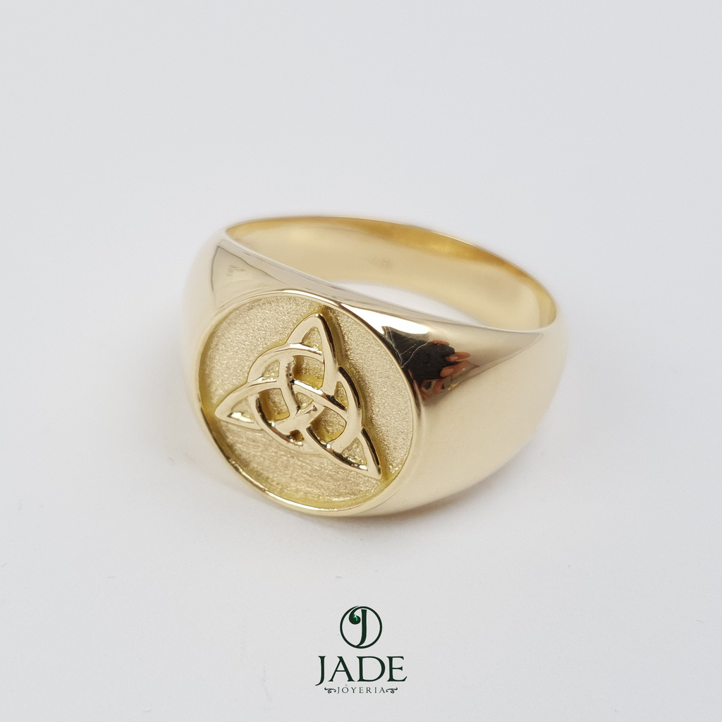 Chevalier con símbolo de triqueta