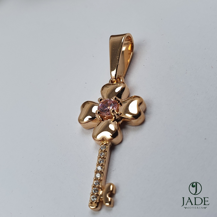 Dije de llave de flor en oro 18k – Jade18k