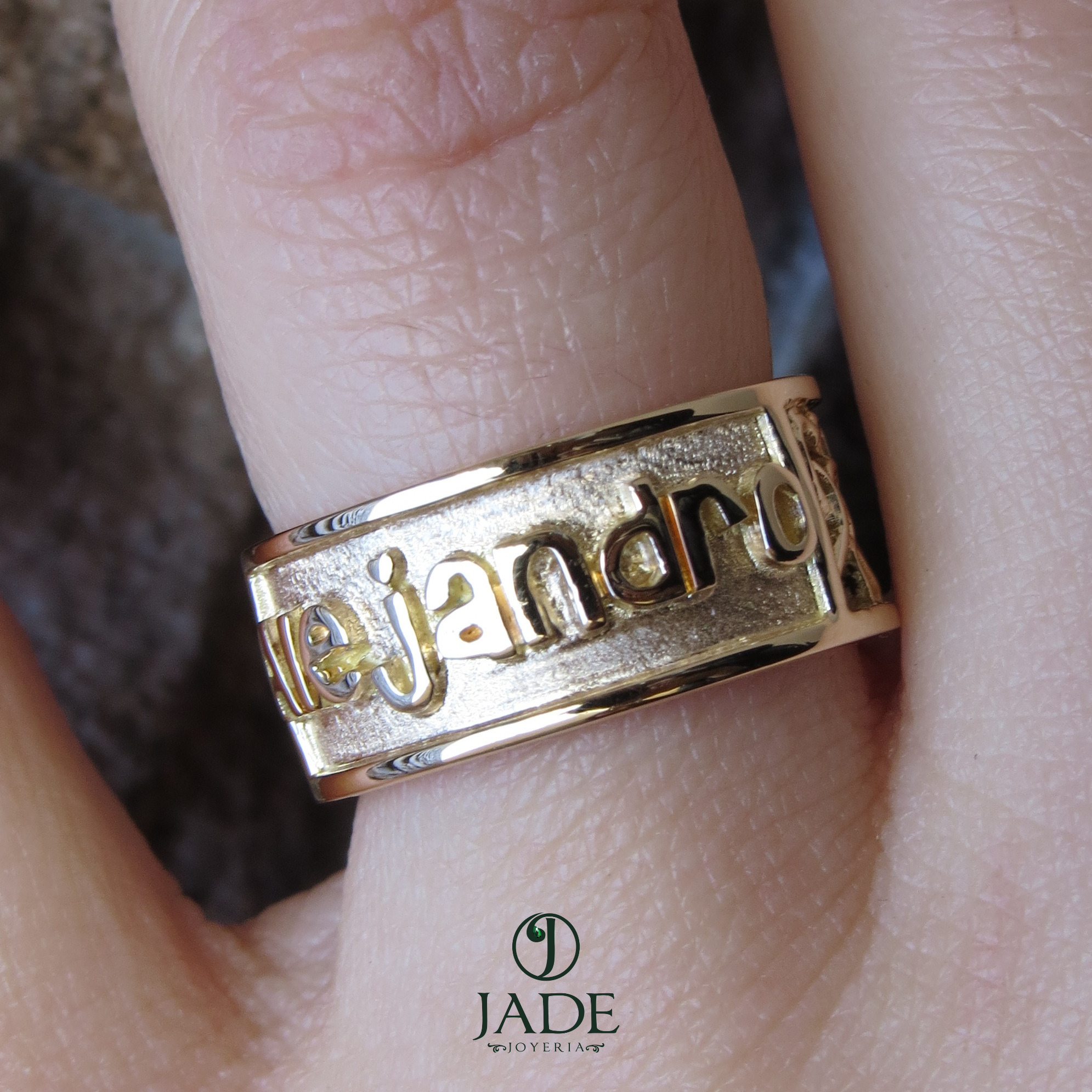 Anillo personalizado