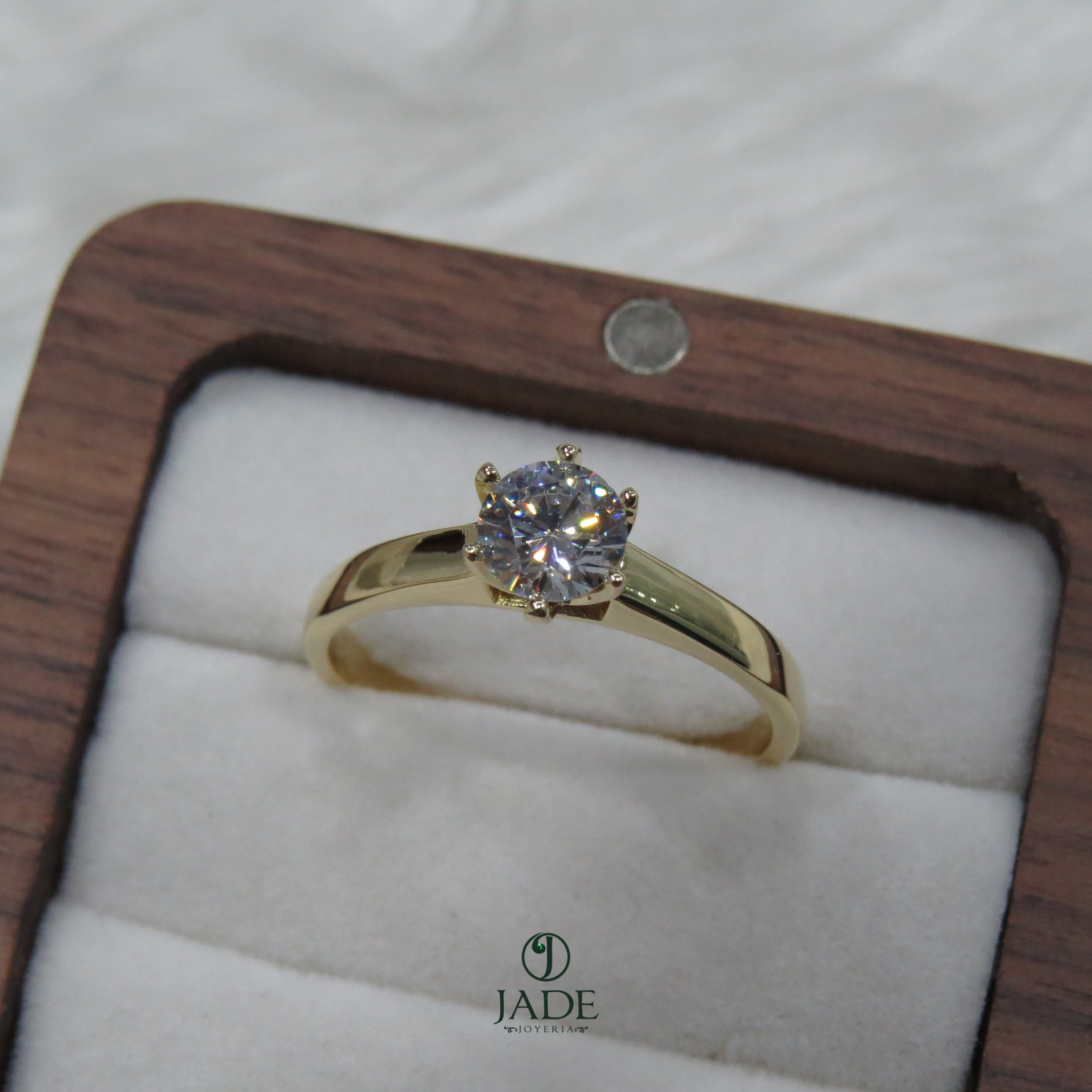 Anillo de compromiso luz