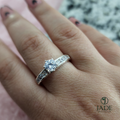 Anillo de Compromiso en Plata "Ariel"