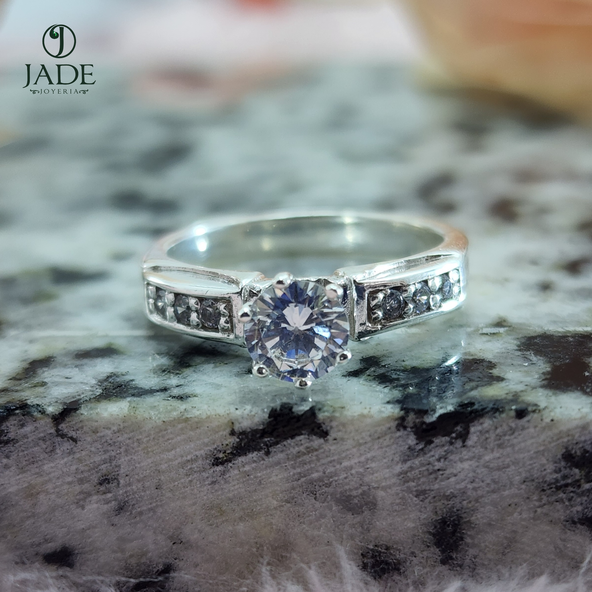 Anillo Fatima de Compromiso en Plata Piedra Redonda