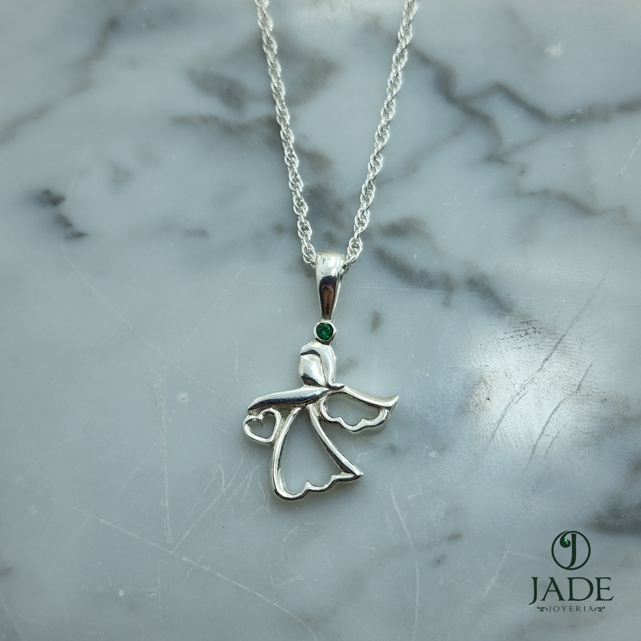 Collar angelito en plata fina