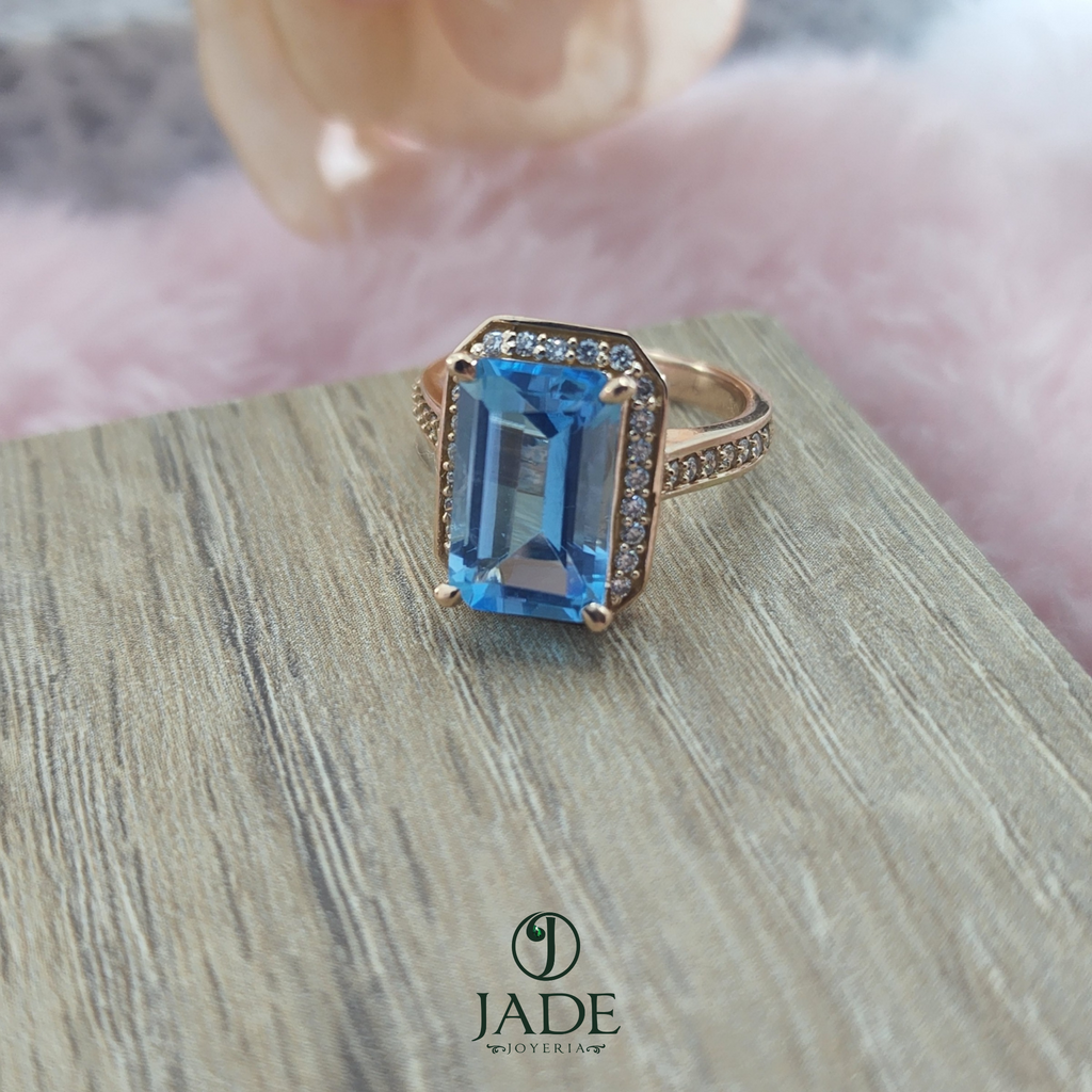 Anillo de compromiso Piedra celeste