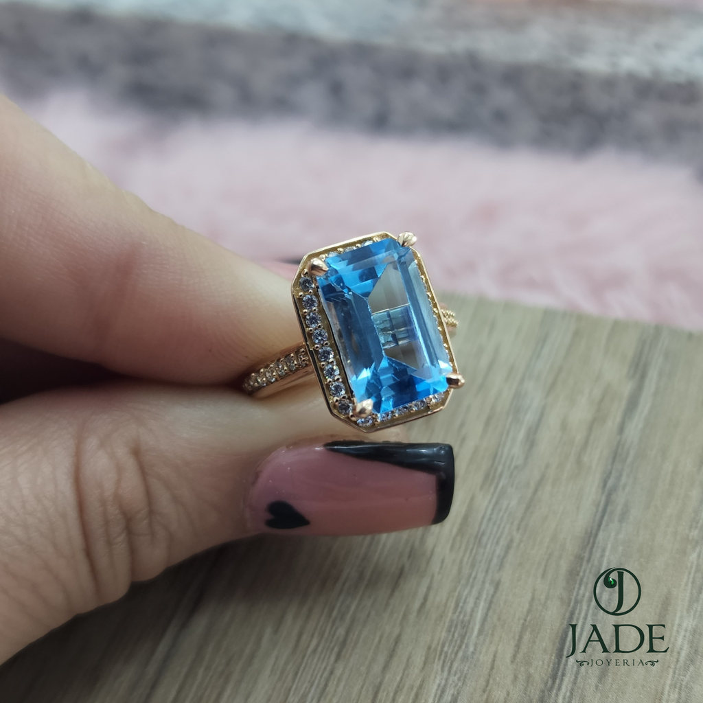Anillo de compromiso Piedra celeste