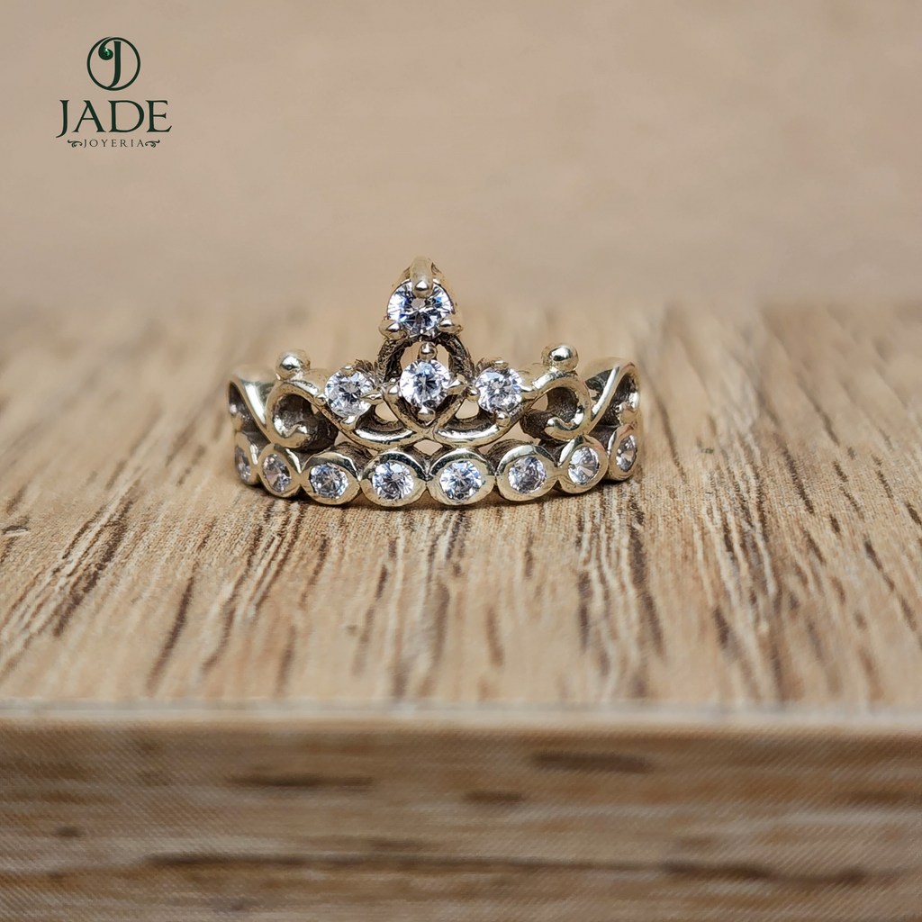 Anillo de corona duquesa en plata fina