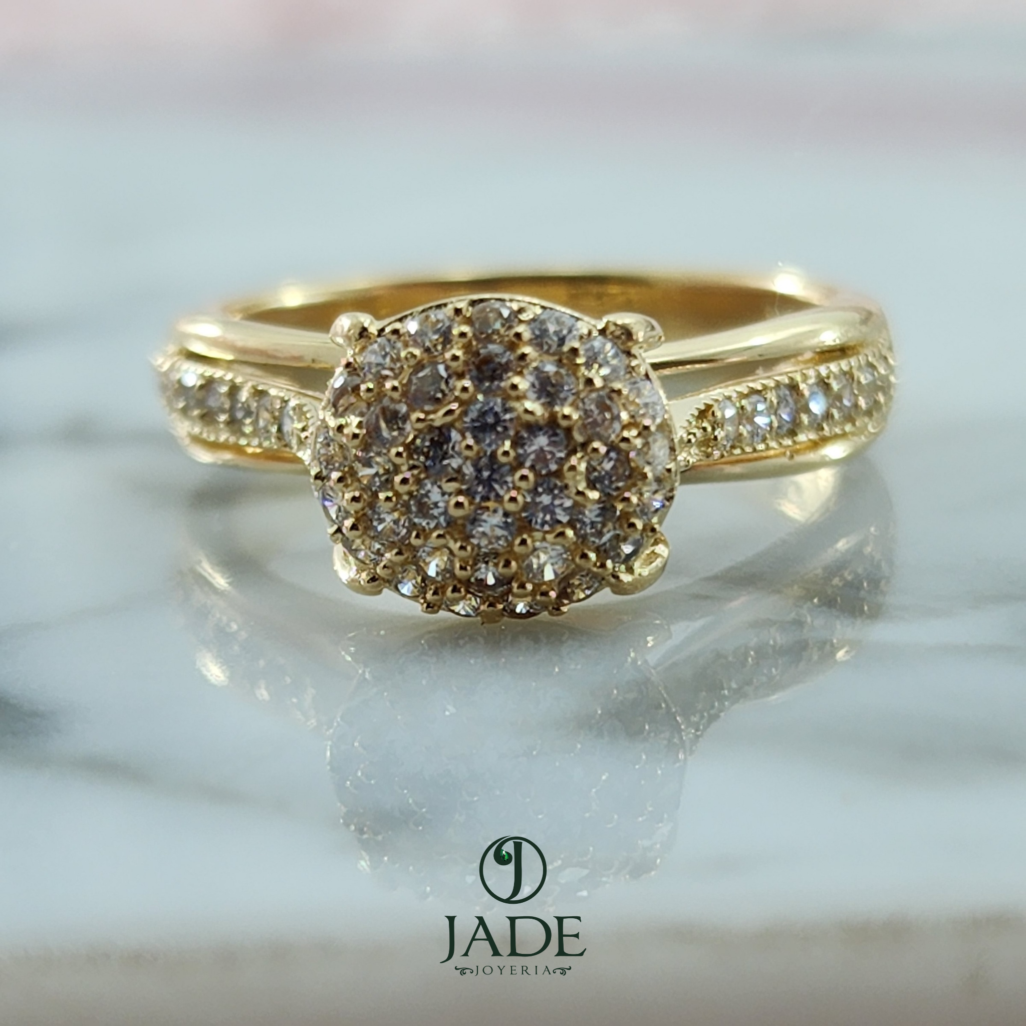 Anillo Carlotta