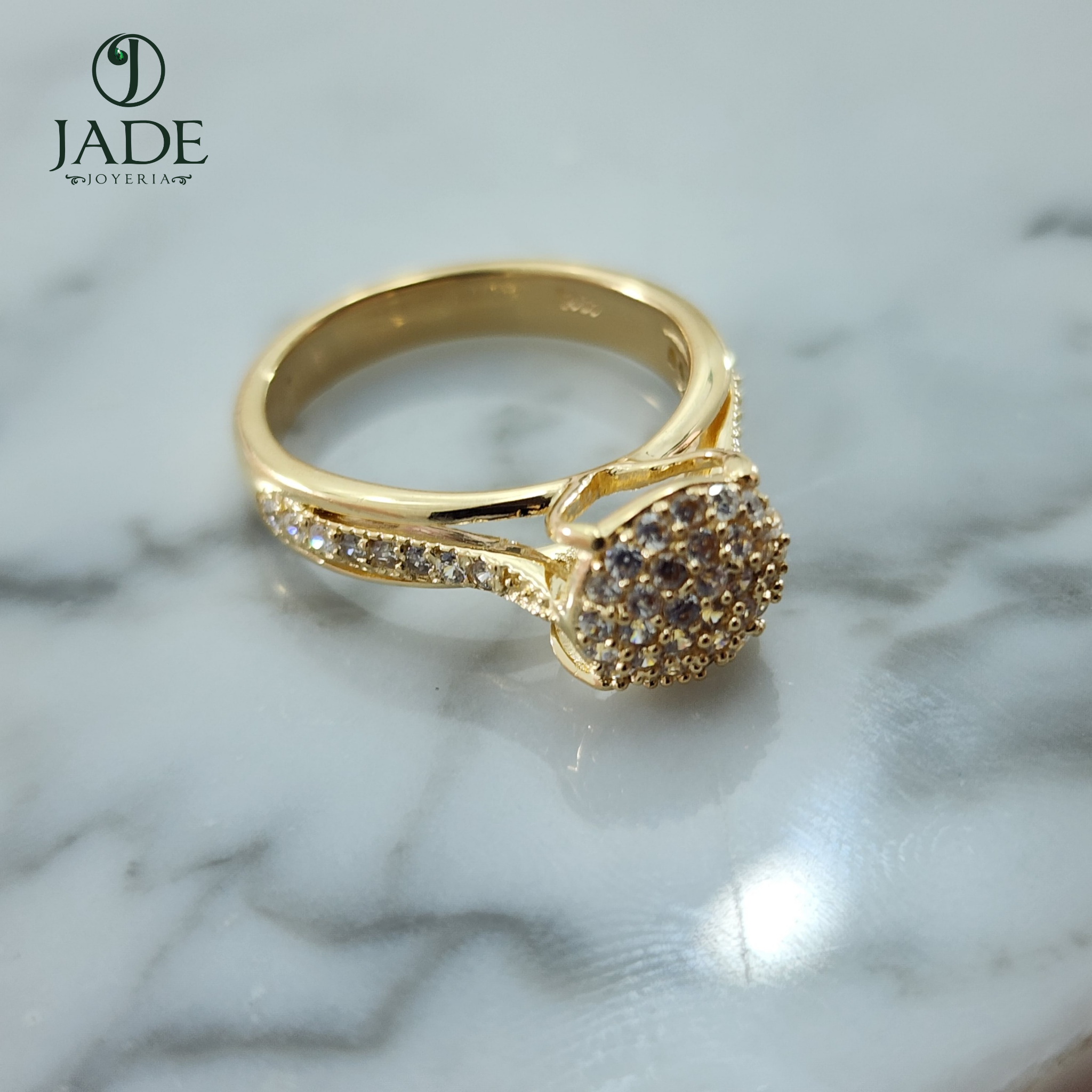 Anillo Carlotta