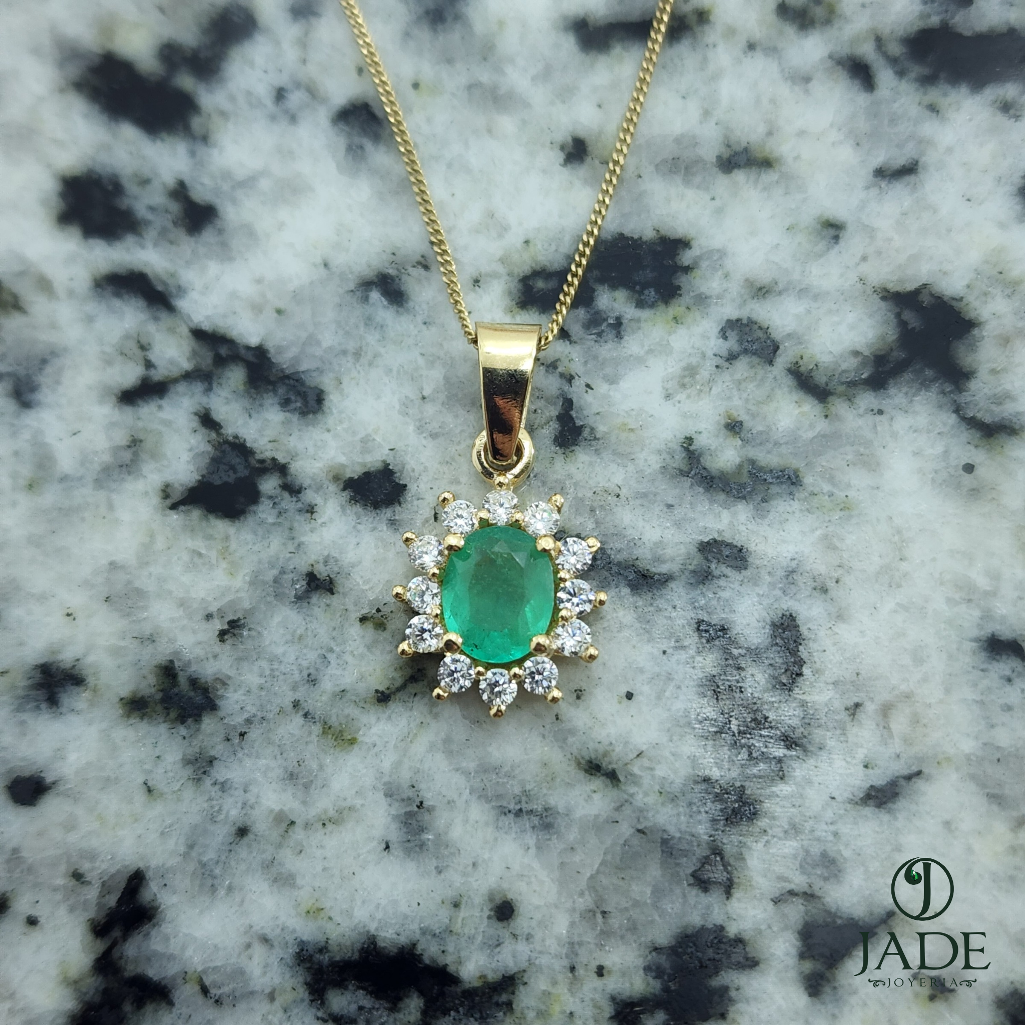 Collar Esmeralda