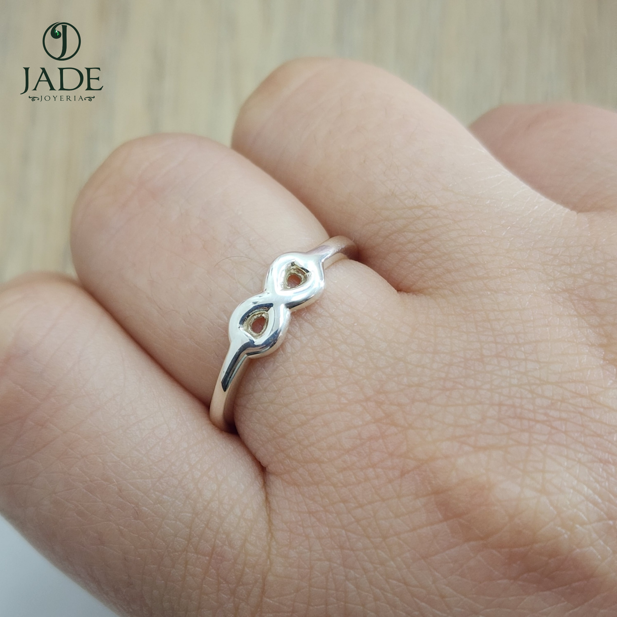 Anillo Mini Infinito en plata fina