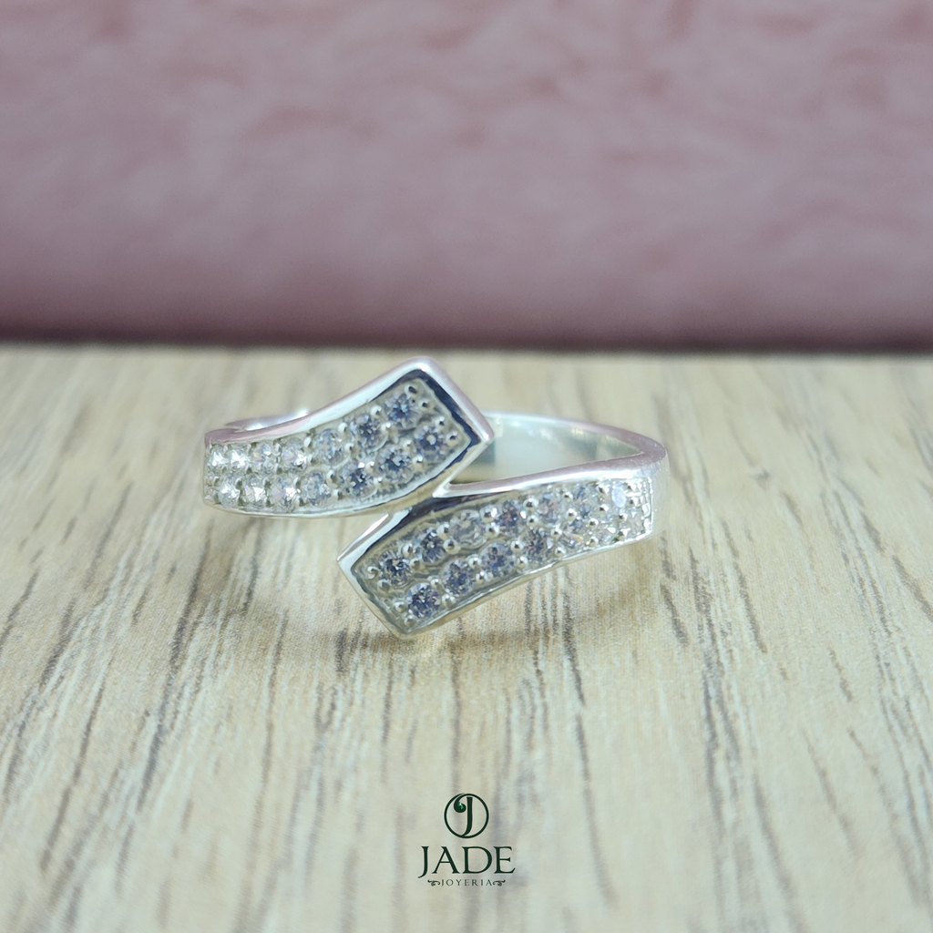 Anillo Entre lazos de Amor en plata fina
