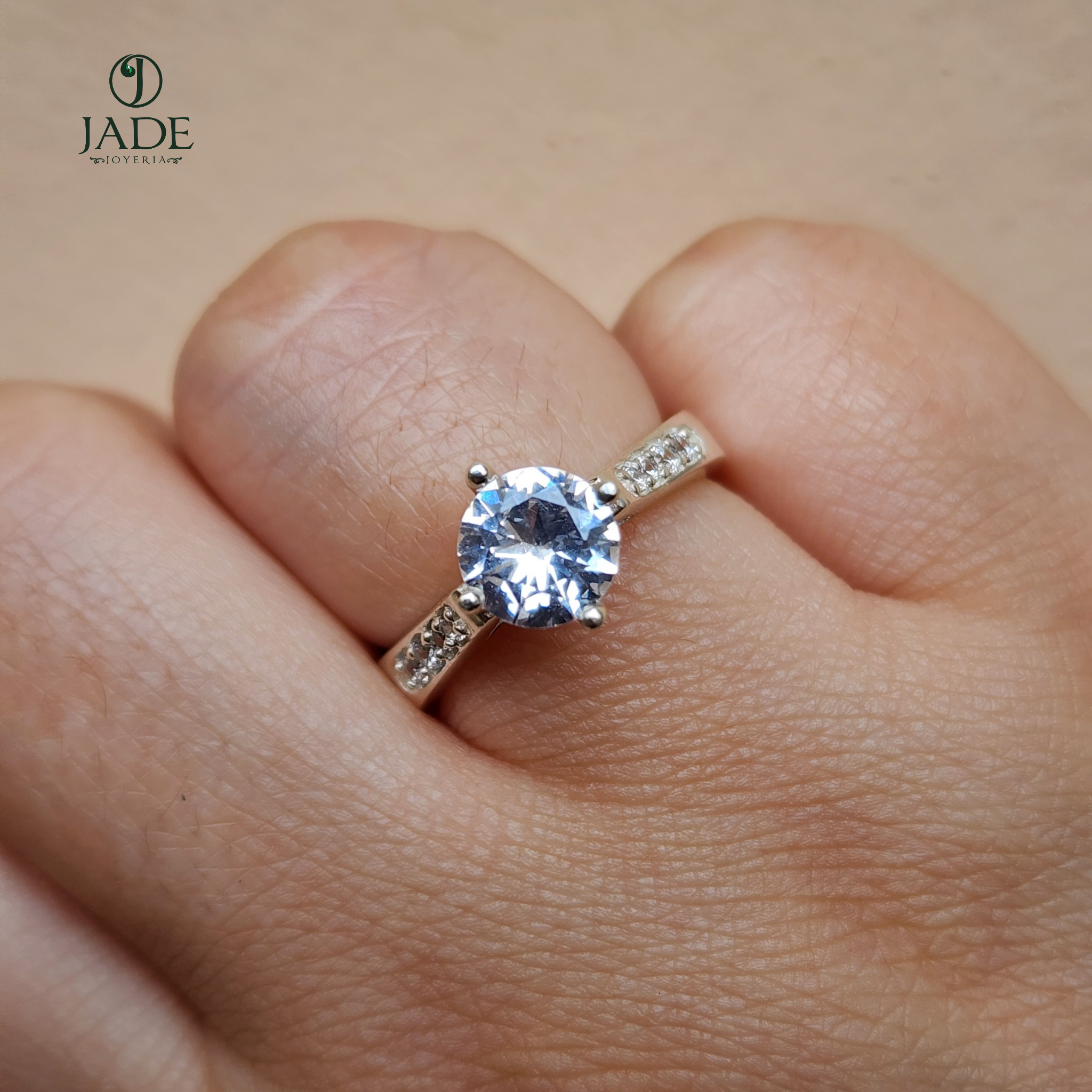 Anillo Amor Sagrado en plata fina