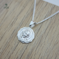 Dije La Virgen Maria en plata fina