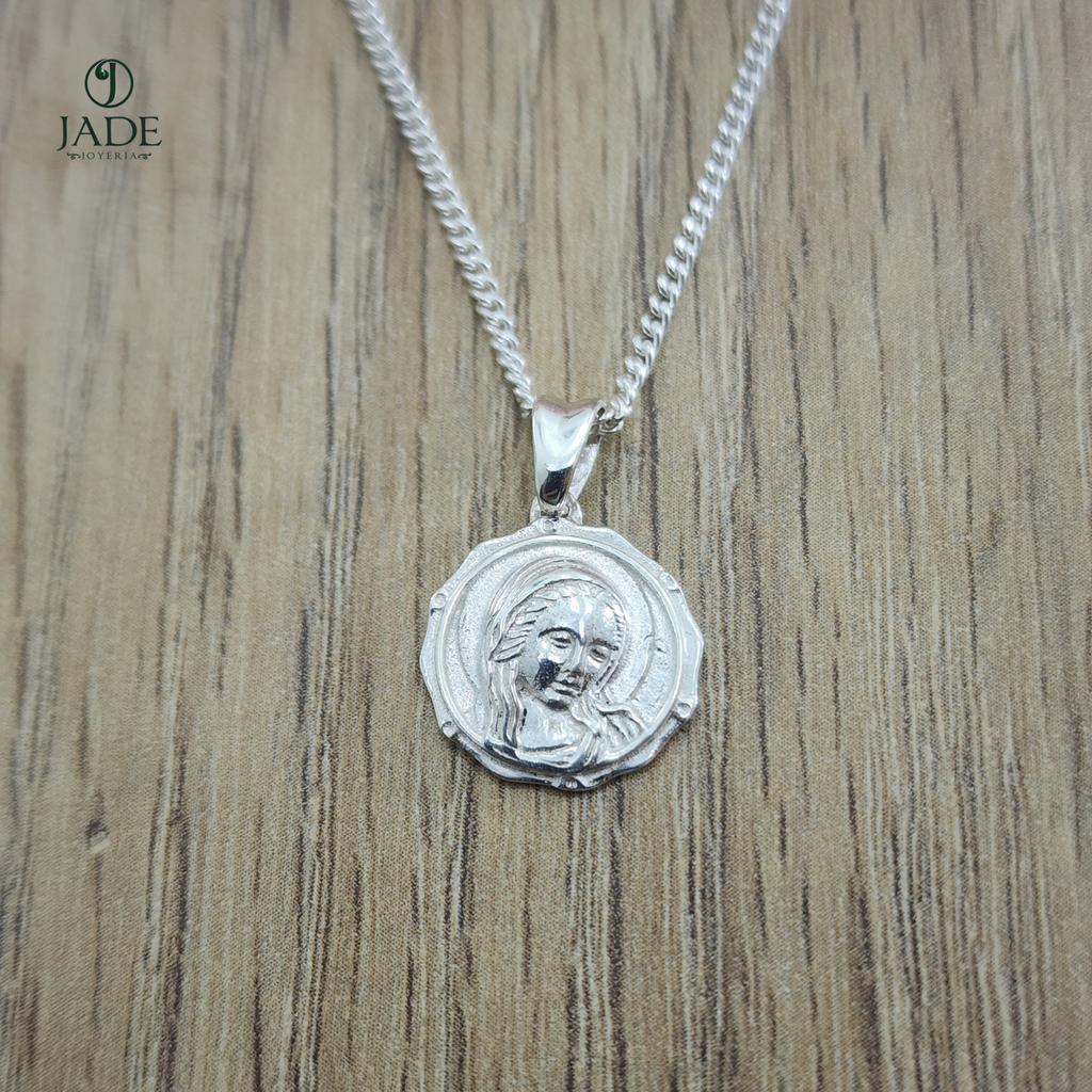Dije La Virgen Maria en plata fina