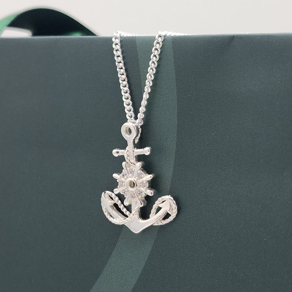 Dije de ancla en plata fina