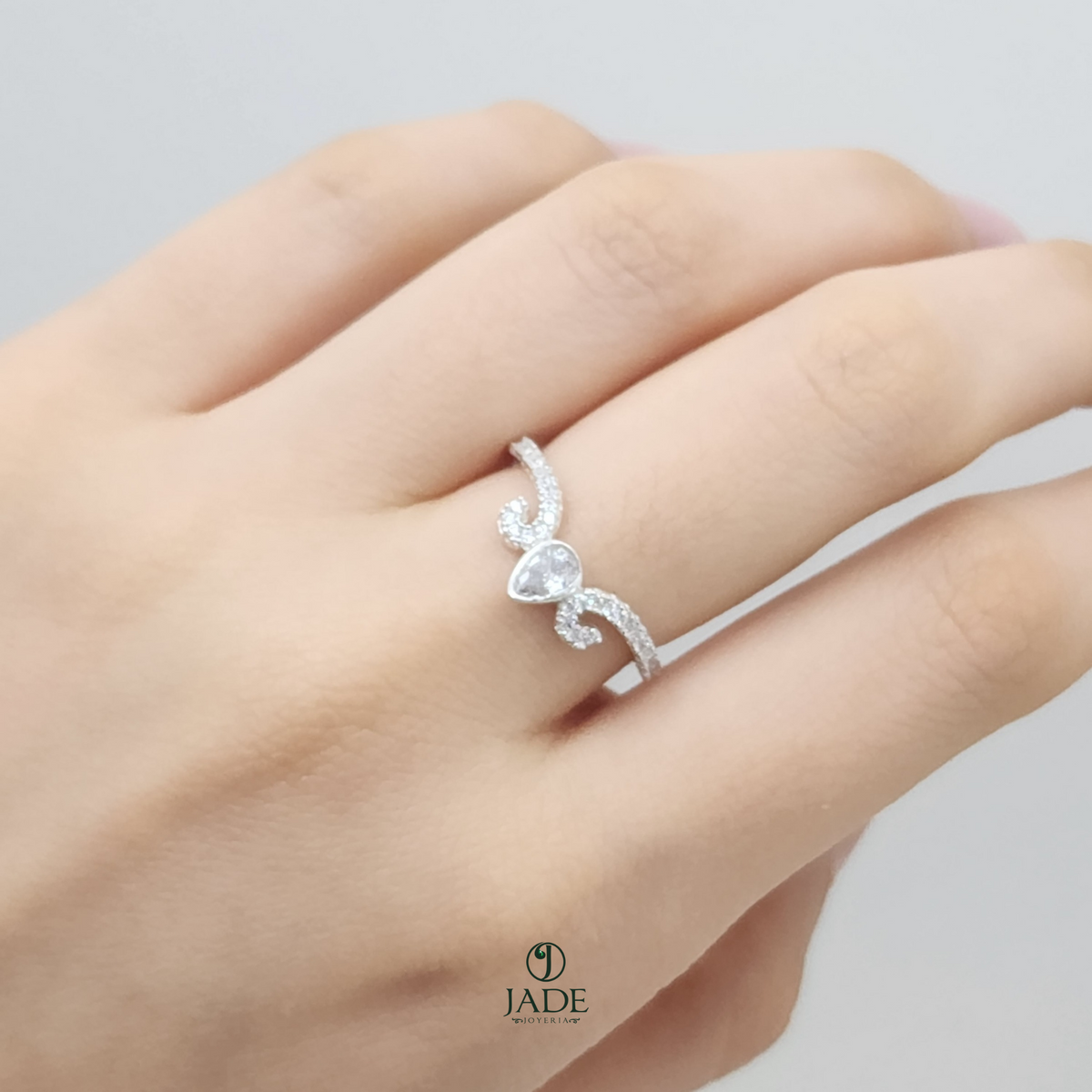 Anillo Thais en plata fina