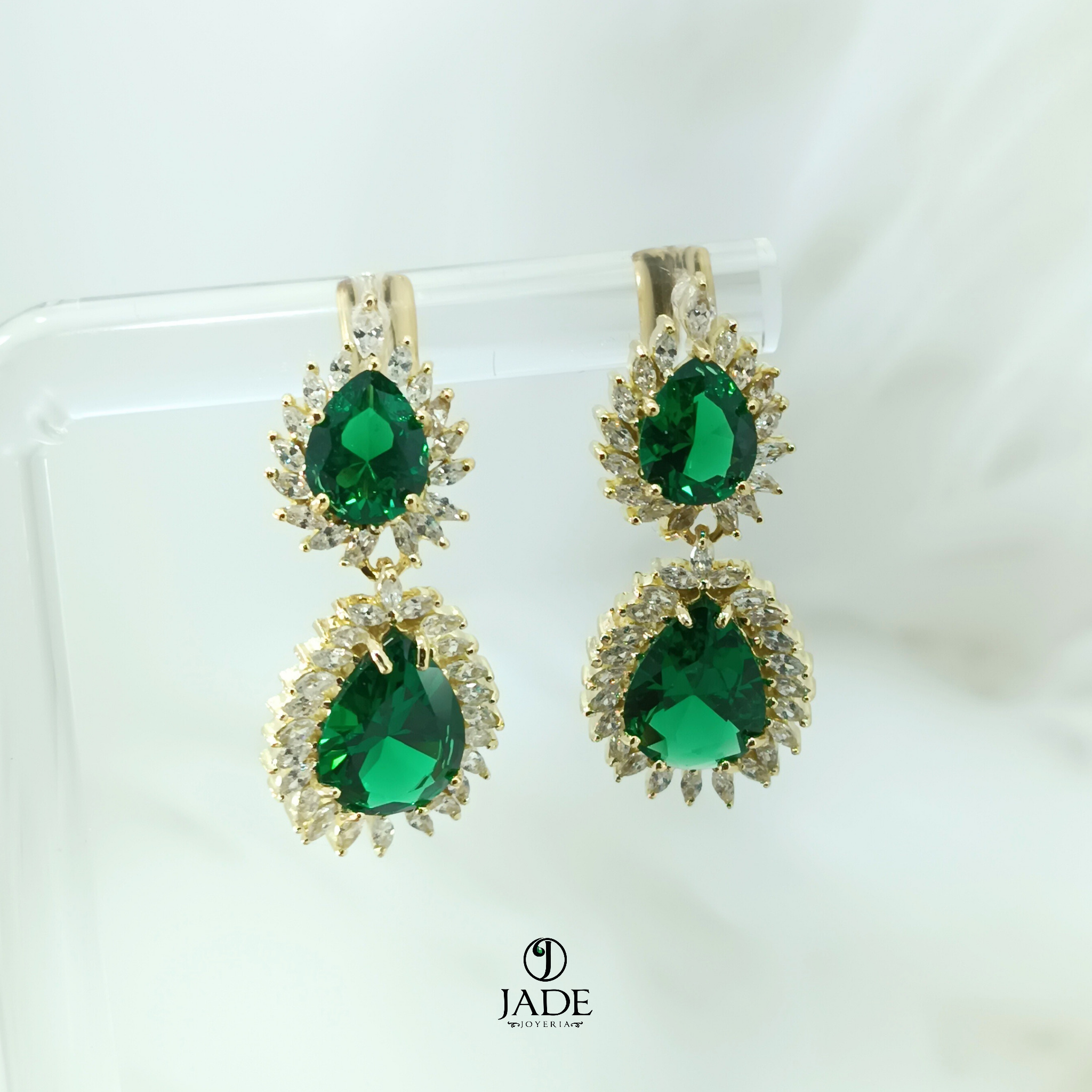 Aretes circón verde
