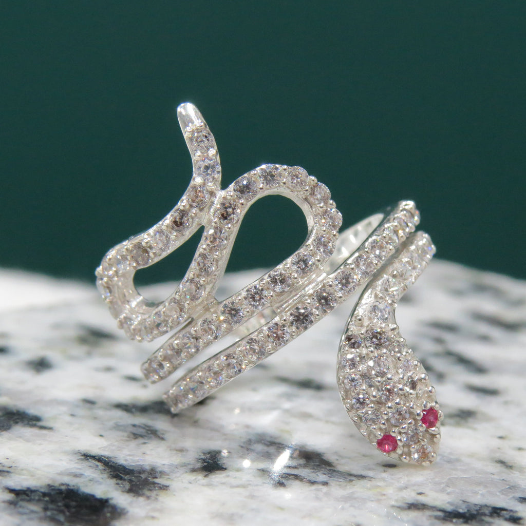 Anillo de serpiente full piedras en plata fina