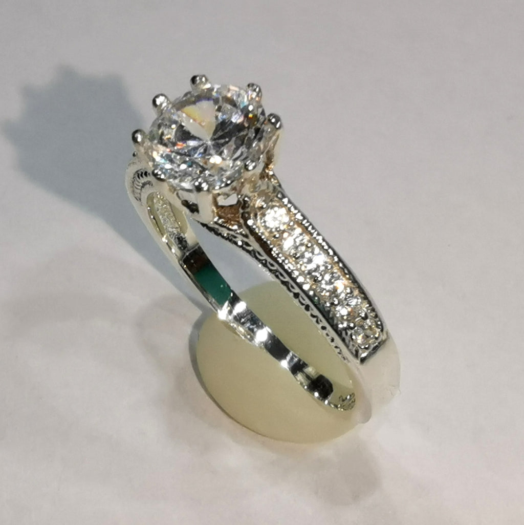 Anillo Gisselle de Compromiso en Plata