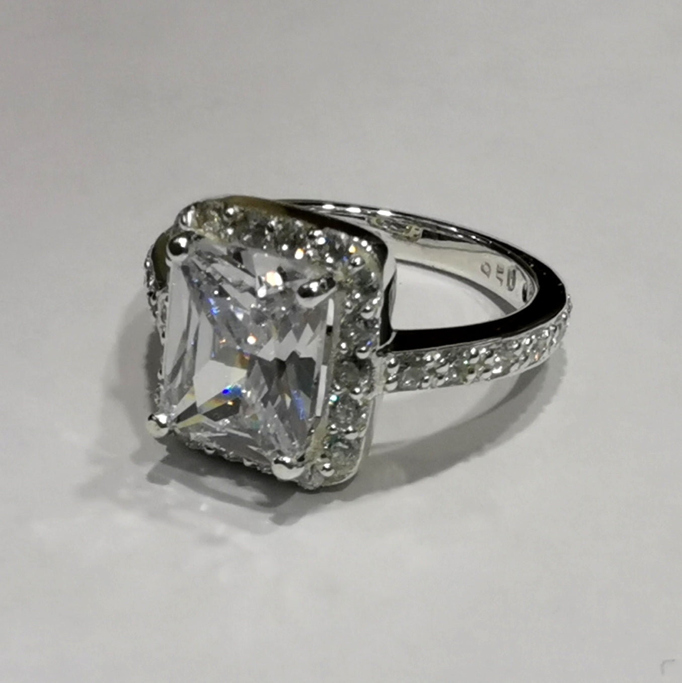 Anillo Julia de Compromiso en Plata