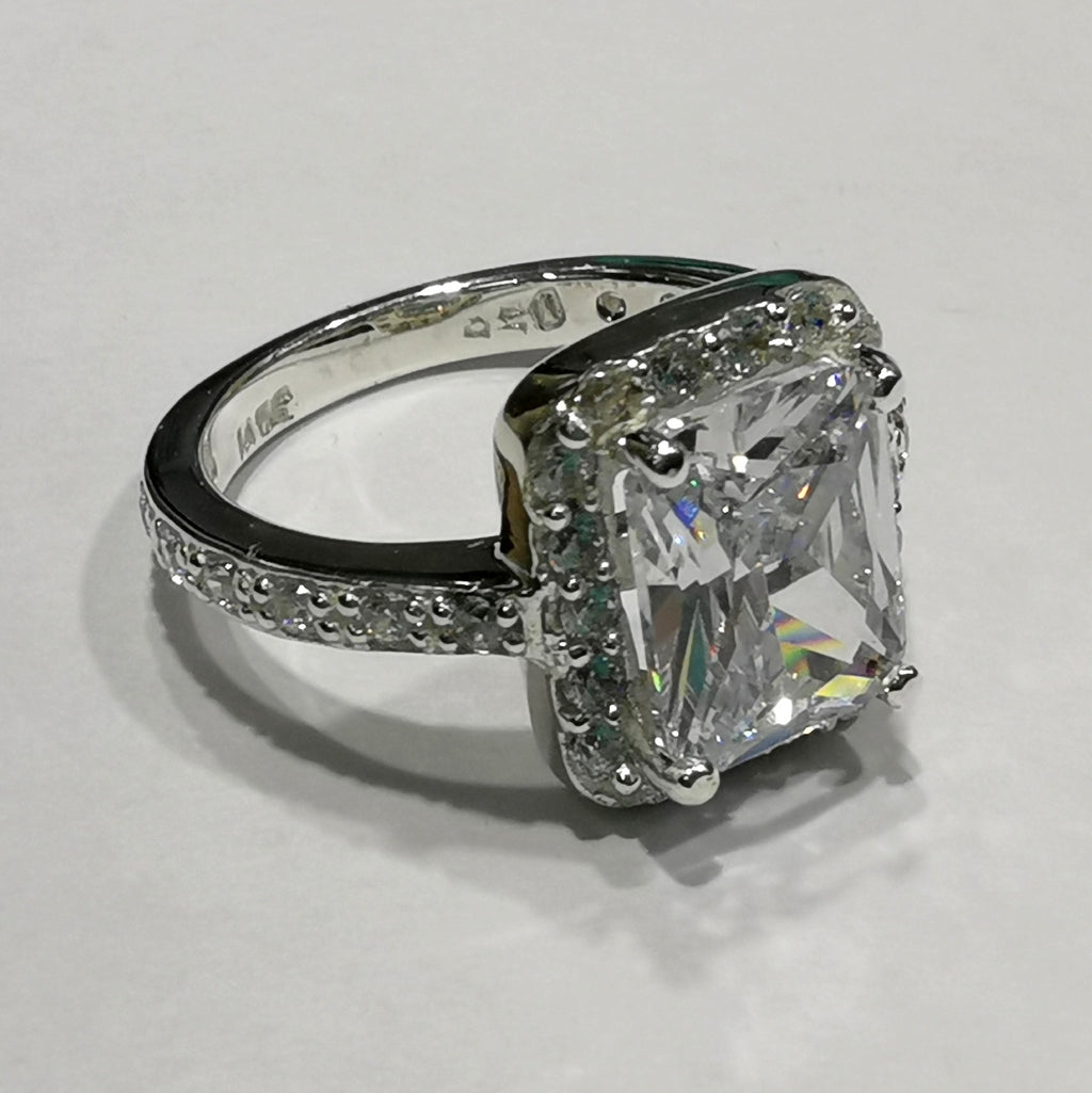 Anillo Julia de Compromiso en Plata