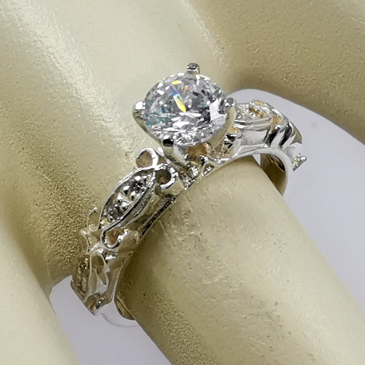 Anillo de Compromiso en Plata "Vintage"