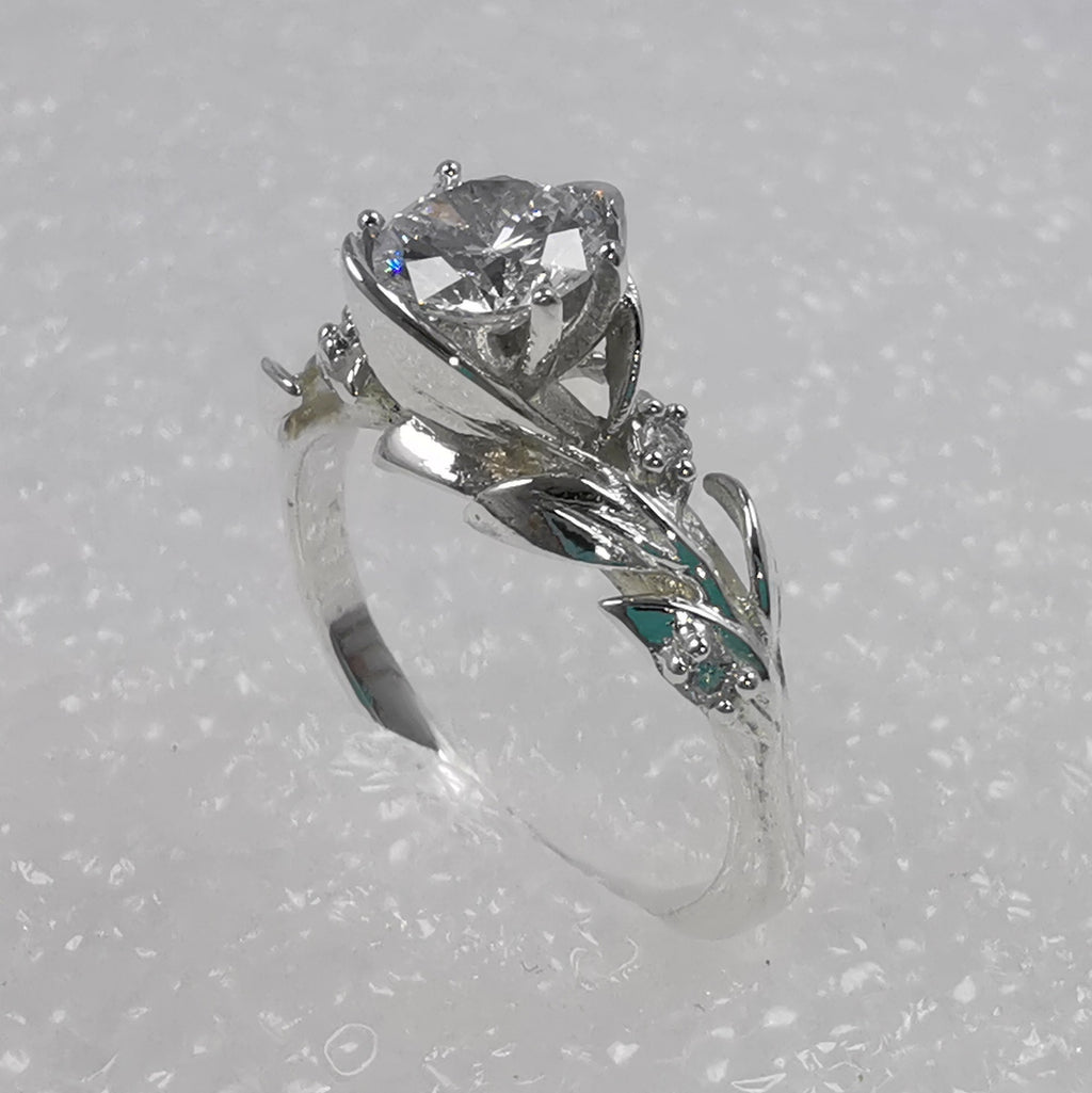 Anillo forma de rosa de Compromiso en plata ley