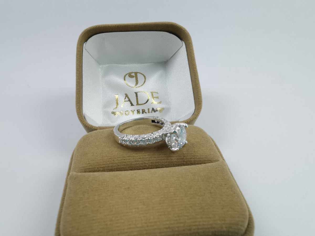 Anillo Monica de Compromiso en Plata