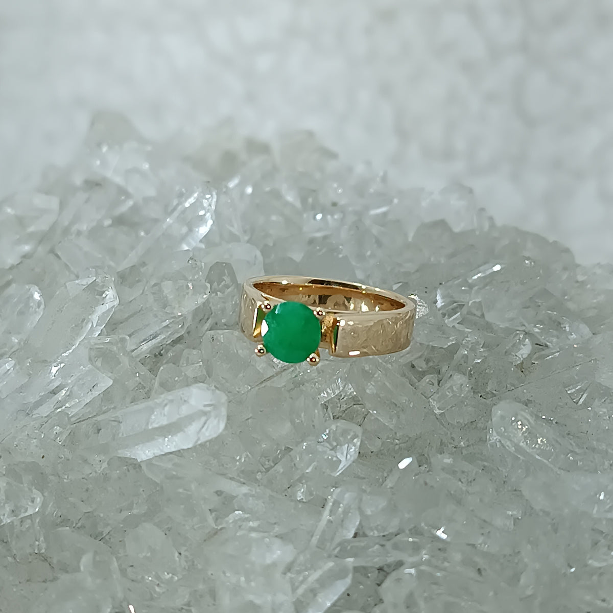 Anillo de Compromiso Esmeralda