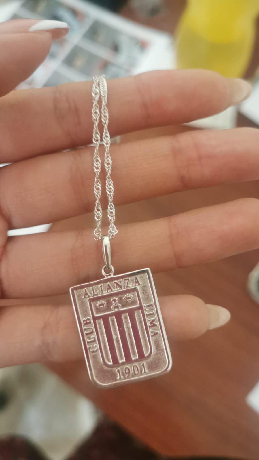 Cadena carthier y dije de alianza lima en plata fina