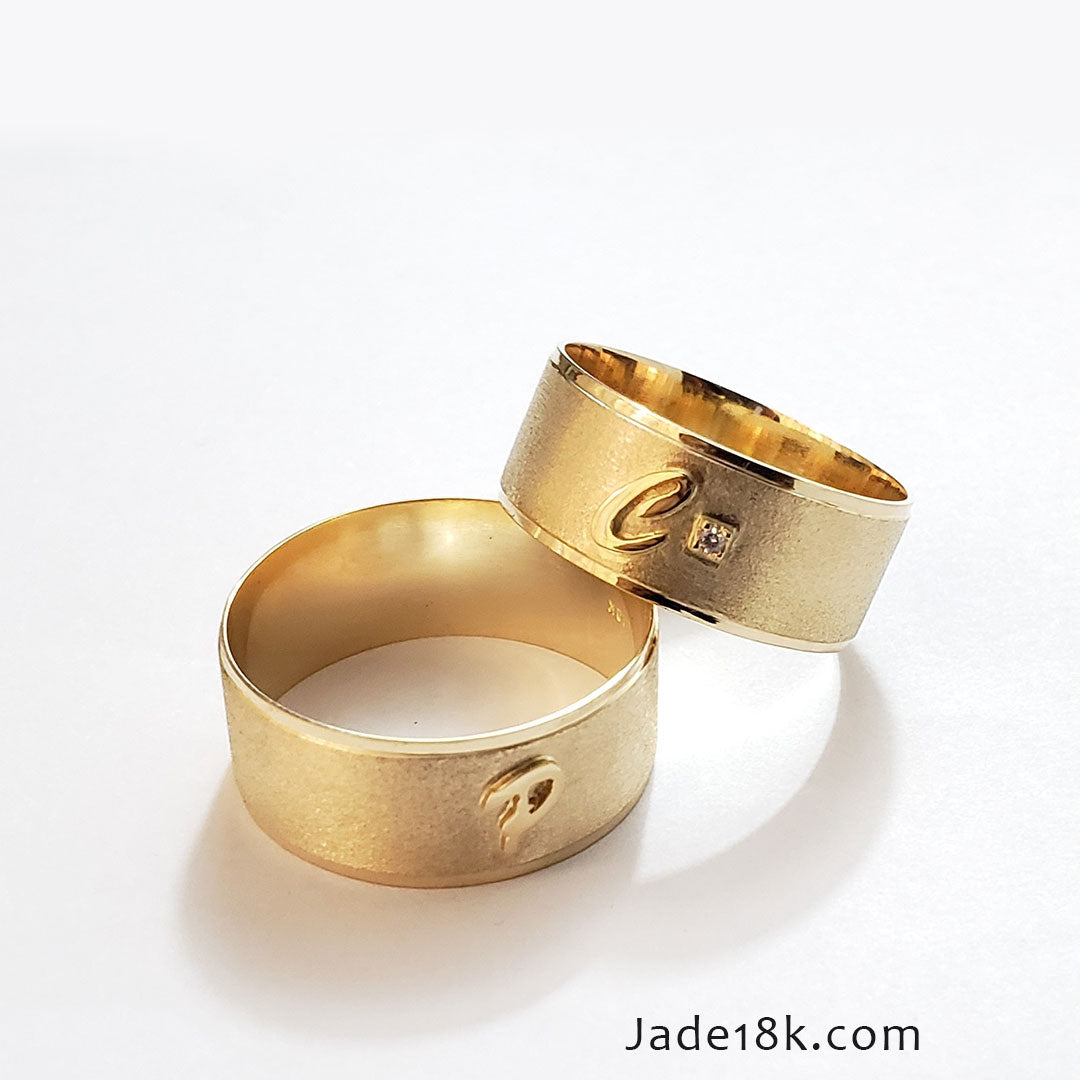 Alianzas aros de boda Iniciales Alto Relieve