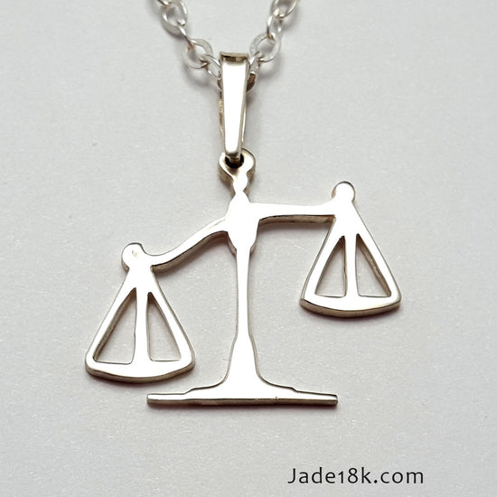 Dije de Derecho en Plata Ley – Jade18k