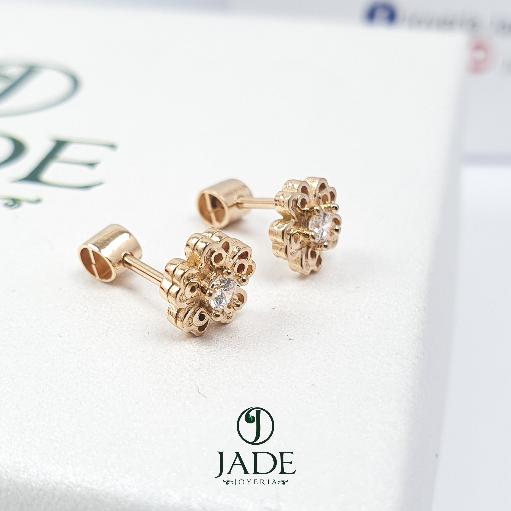 Aretes de flor