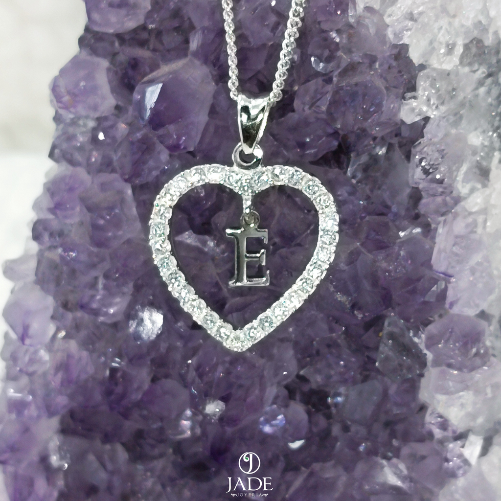 Dije con dije de corazon personalizados en plata fina.
