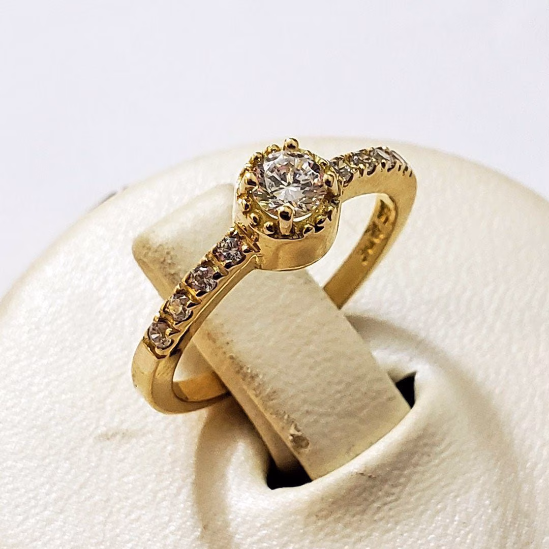 Anillo Inseparables de compromiso en oro de 18k