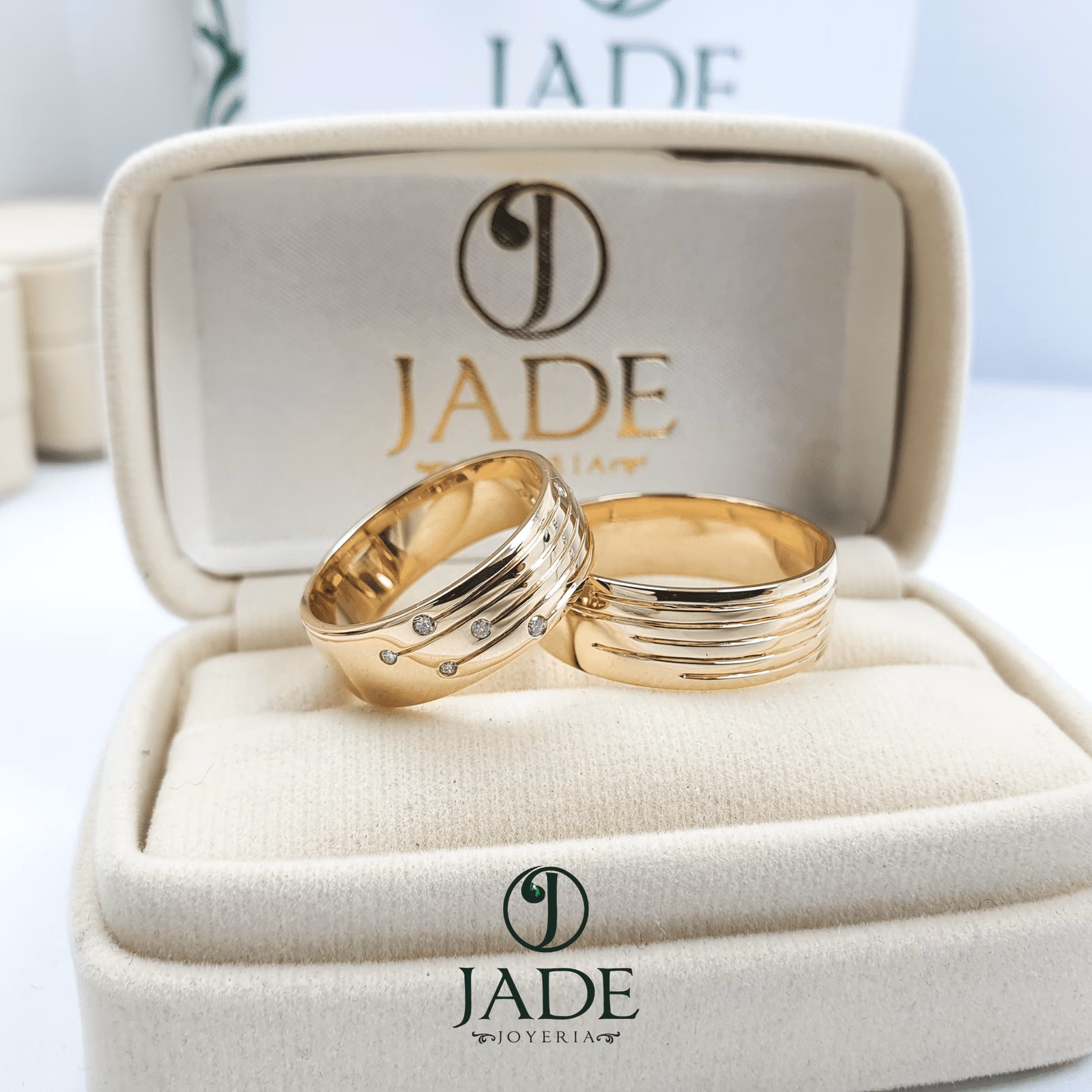 Alianzas aros de boda de oro 18k con 5 piedras