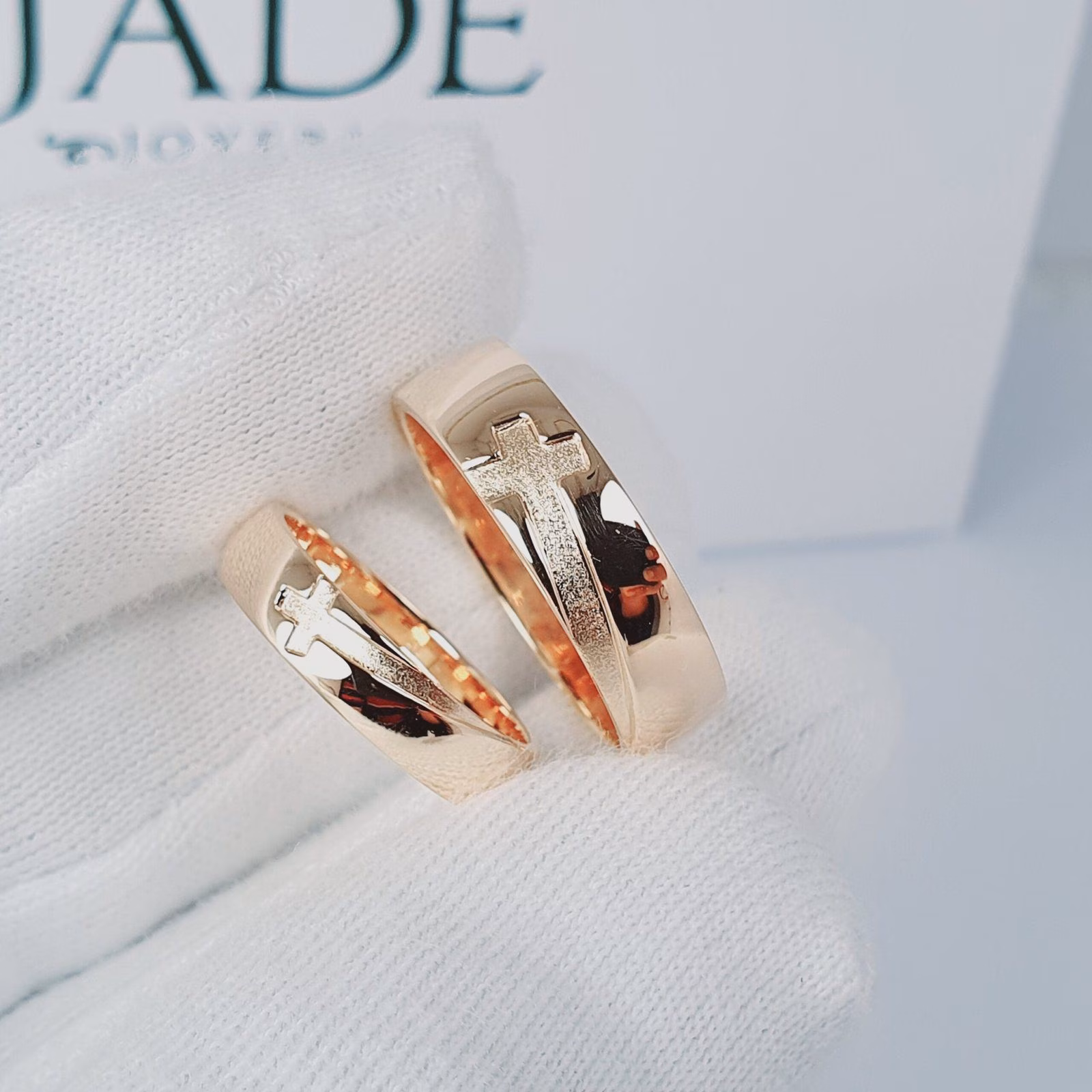 Aros de boda con Cruz 18k